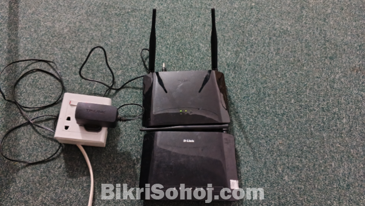 রাউটার এবং ব্লুটুথ স্পিকার